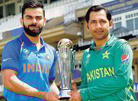 ஐசிசி சாம்பியன்ஸ் டிராபி: பட்டத்தை தக்க வைக்குமா இந்தியா? - பாகிஸ்தானுடன் இன்று பலப்பரீட்சை, வெற்றி பெறும் அணிக்கு ரூ.14 கோடி பரிசு