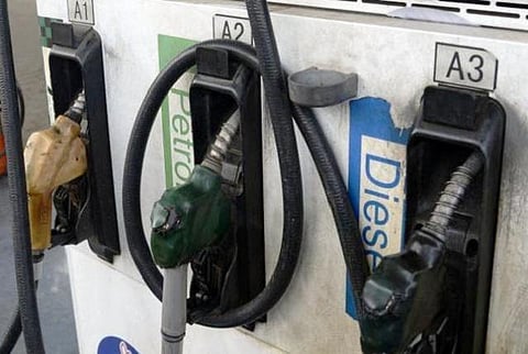 நாட்டில் முதன்முறையாக பெங்களூருவில் வீடுகளில் டீசல் விநியோகம்