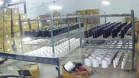 3 நாள் வேலைநிறுத்தம் தொடங்கியது: ஜிஎஸ்டியில் விலக்கு கோரி ஜவுளி உற்பத்தி நிறுவனங்களின் கோவை, திருப்பூர் விசைத்தறி உரிமையாளர்கள் பங்கேற்கவில்லை