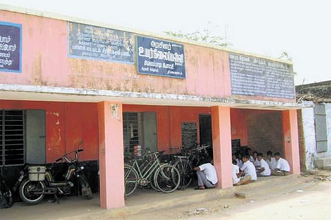 அரசுப் பள்ளி - அரசுக் கல்லூரி - அரசுப் பணி!