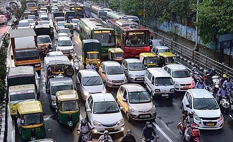 சாலை விதிகளை மீறியதாக ஒரே வாரத்தில் 8259 வழக்கு: ரூ.13 லட்சம் அபராதம் வசூல்