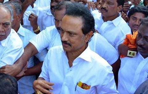 கதிராமங்கலத்தில் சுமுக நிலை நிலவுவதாக முதல்வர் கூறுவது போலீஸ் அராஜகத்தை மறைக்கும் முயற்சி: ஸ்டாலின் தாக்கு