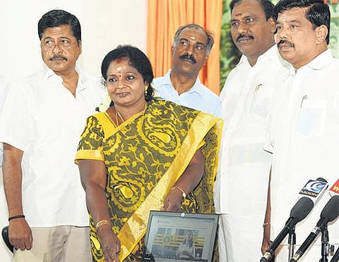 ஜிஎஸ்டி மூலம் வேலைவாய்ப்பு அளிக்கும் பயிற்சி: சென்னையில் 100 இடங்களில் நடத்த திட்டம் - தமிழிசை சவுந்தரராஜன் தகவல்