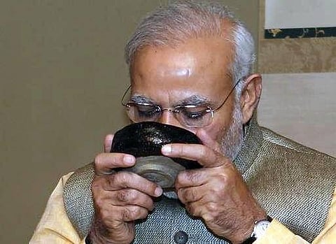 குஜராத் வாட்நகர் ரயில் நிலையத்தில் பிரதமர் மோடி டீ விற்ற இடம் சுற்றுலா தலமாகிறது