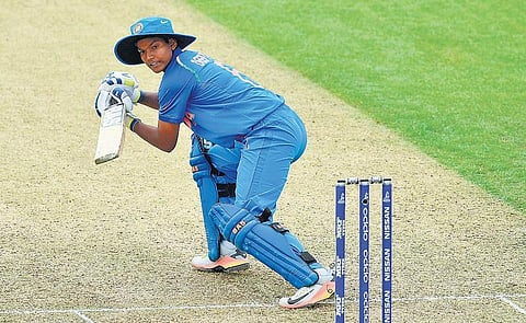 மகளிர் உலகக் கோப்பை கிரிக்கெட்: தீப்தி சர்மா, மிதாலி ராஜ் அரை சதம் விளாசல்