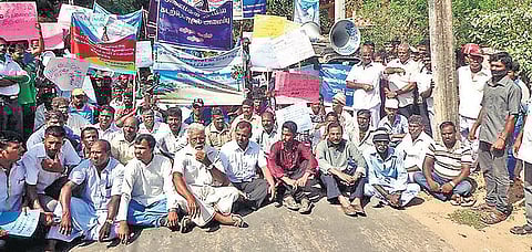 எல்லை தாண்டி மீன் பிடித்தால் அபராதத்துடன் சிறை: இலங்கை மசோதாவுக்கு மீனவர்கள் வரவேற்பும் எதிர்ப்பும்