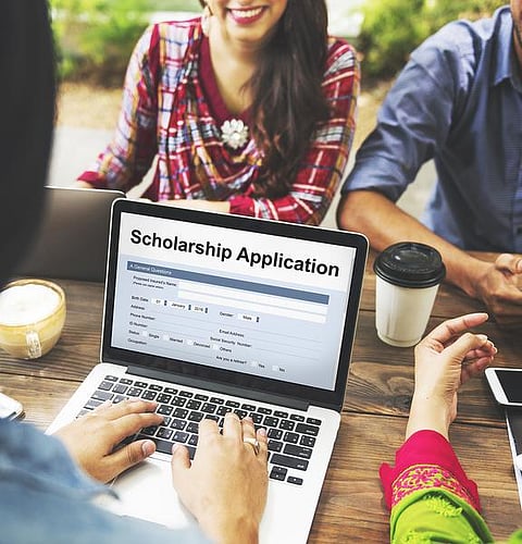 கல்வி உதவித்தொகை: சிறுபான்மையினர் படிக்க உதவித்தொகை