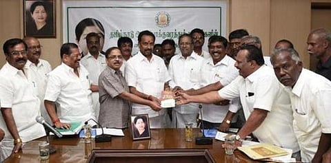 தமிழகத்தில் அதிக இடங்களில் விமான நிலையங்கள் அமைக்க நடவடிக்கை: அமைச்சர் எம்.ஆர்.விஜயபாஸ்கர் தகவல்