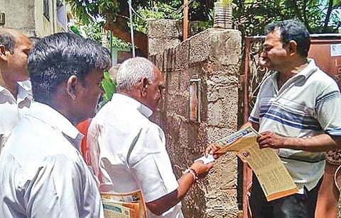 திராவிட கட்சிகளைப் போன்றே தமிழகம் முழுவதும் பூத் கமிட்டி அமைப்பதில் பாஜக தீவிரம்: மத்திய அமைச்சர் முதல் மாநிலத் தலைவர் வரை களப்பணி