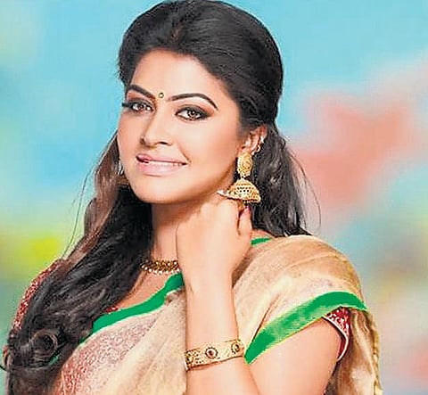 ‘சரவணன் மீனாட்சி’ தந்த அந்தஸ்து!- சின்னத்திரை நடிகை ரச்சிதா பெருமிதம்