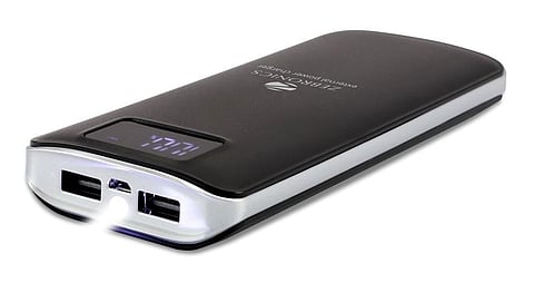 15000mah, இரட்டை USB, டிஜிட்டல் திரையுடன் ஜீப்ரானிக்ஸின் புதிய பவர் பேங்க்