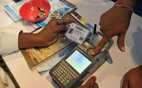 மின்னணு குடும்ப அட்டை கிடைக்கவில்லையா?- ரேஷன் கடையில் பட்டியலை பார்த்து உரிய திருத்தங்களை செய்யுங்கள்: உணவுத் துறை அறிவிப்பு