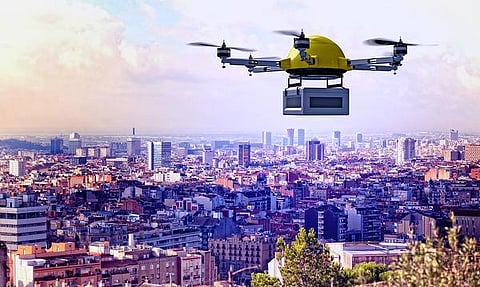 புதுமை உலகம்: வானத்தில் பறந்துவரும் பீட்சா!