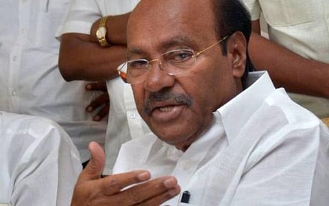 ஊழலுக்கு உடன்படாத கல்வித்துறை செயலாளர்களை மாற்றத் துடிப்பதா?- ராமதாஸ் கேள்வி