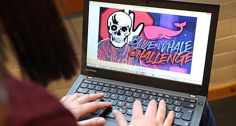 புளூ வேல் விளையாட்டுக்கு தலைவராக செயல்பட்ட சிறுமி கைது