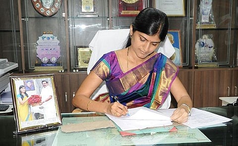 புளூவேல் விபரீத விளையாட்டு குறித்து விழிப்புணர்வு ஏற்படுத்த நடவடிக்கை: சேலம் ஆட்சியர்