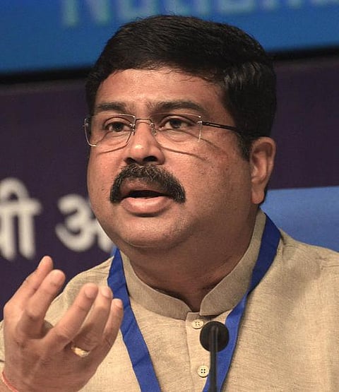 தினசரி பெட்ரோல், டீசல் விலை மாற்றம்;இனி வரும் காலங்களிலும் தொடரும்:பெட்ரோலிய அமைச்சர் தர்மேந்திர பிரதான் தகவல்