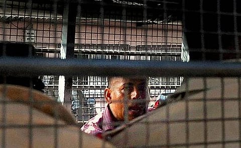 1993 மும்பை தொடர் குண்டுவெடிப்பு வழக்கு: அபு சலீமுக்கு ஆயுள்; இருவருக்கு மரண தண்டனை