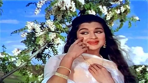 மொழி கடந்த ரசனை 47: உன் விழிகள் என்னிடம் திரும்பி வரும்