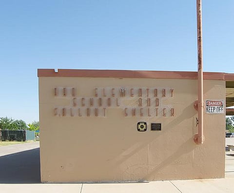 விநோதமான பள்ளிக் கட்டுமானங்கள்