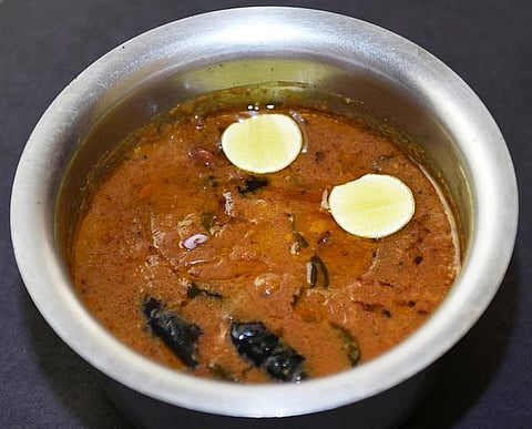 தினம் தினம் விருந்து: புளியோதரைக் குழம்பு