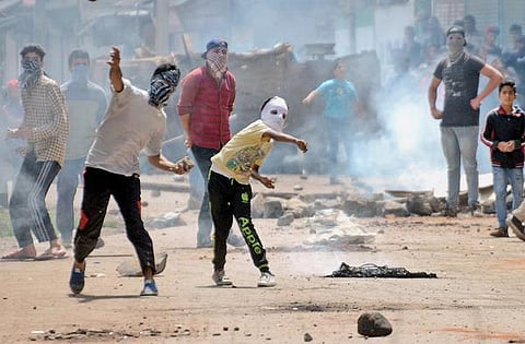 காஷ்மீரில் ‘கற்காலம்’ மாறுகிறது