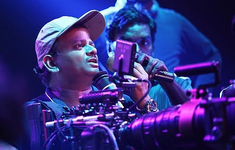 கதை சொல்ல நினைப்பது ஒளிப்பதிவு! - ஒளிப்பதிவாளர் கே.வி.ஆனந்த் பேட்டி