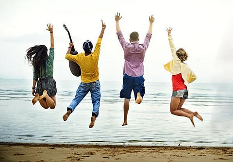 நலம் தரும் நான்கெழுத்து 02: மகிழ்ச்சி எங்கே இருக்கிறது?