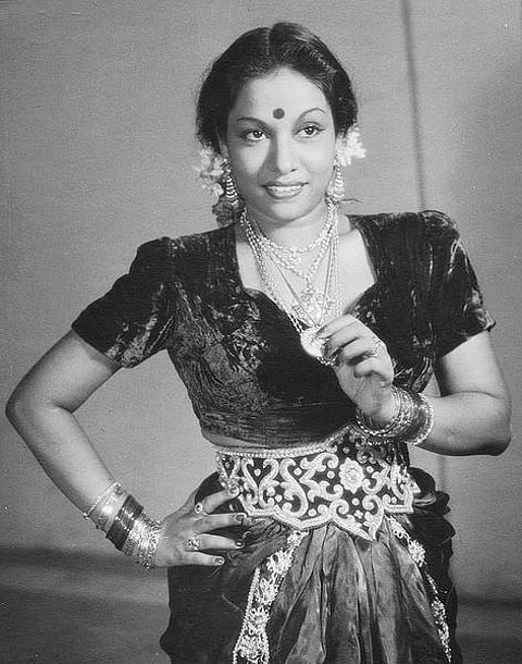 நீர்க் குமிழி 1: திடுக்கிட வைத்த ‘வனமோகினி’