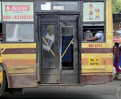 முடங்கிய தமிழகம்!- 8: தடுமாறும் போக்குவரத்துத் துறை!