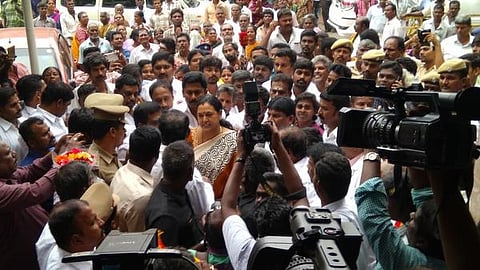 கோவையில் மட்டும் 100-க்கும் மேற்பட்டோர் டெங்குவால் இறப்பு: பிரேமலதா விஜயகாந்த்