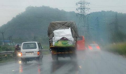 அக்டோபர் இறுதியில் வடகிழக்குப் பருவமழை வர வாய்ப்பு: வானிலை ஆய்வு மையம்