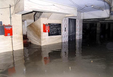 வீட்டுக்குள் மழைநீர் நுழைந்துவிட்டால்?