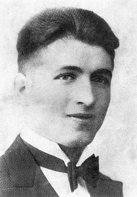 முதல் மாணவர் போராட்டம்