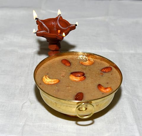 தலைவாழை: திருக்கார்த்திகை விருந்து! -