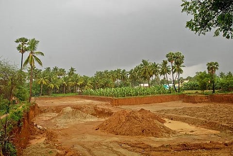 ஒளிரும் கண்கள் 10: செங்கல் விளையும் விவசாய நிலங்கள்