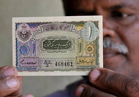 இந்திய ஒரு ரூபாய் தாளுக்கு வயது நூறு!