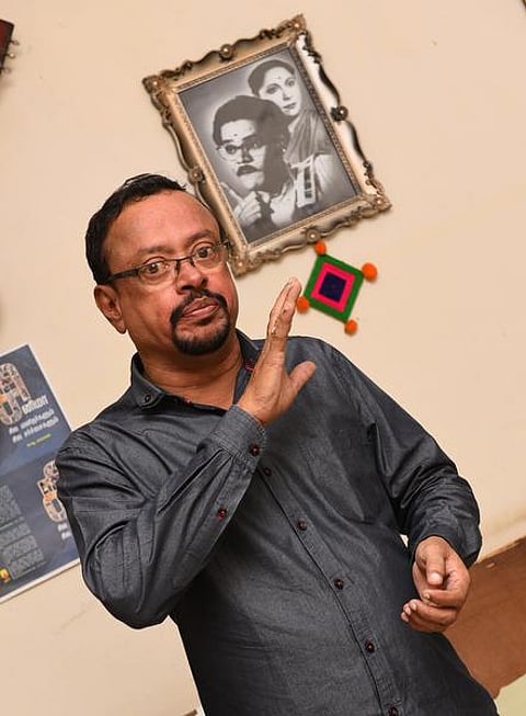 கச்சேரி நடத்தி கலைவாணர் புகழ் பரப்பும் இசைக் கலைஞர்