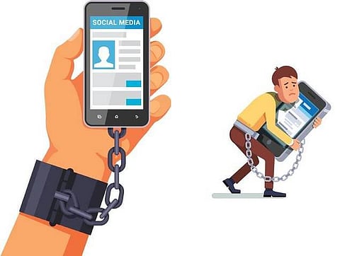 மாணவர் மனம் நலமா? 08: கையில் செல்ஃபோனை வைத்திருப்பதைக் கைவிடுங்கள்!