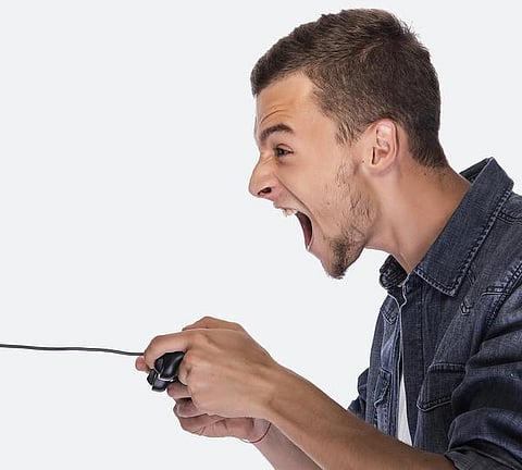 டிஜிட்டல் போதை 14: தனியே… தன்னந்தனியே..!