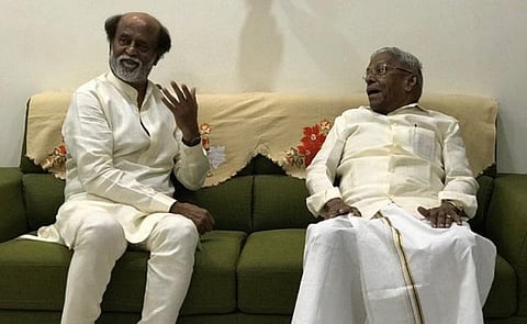 எம்ஜிஆர் கழகத் தலைவர் ஆர்.எம்.வீரப்பனை சந்தித்தார் நடிகர் ரஜினிகாந்த்