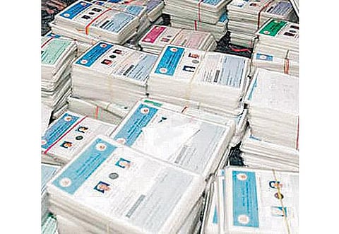 தமிழகத்தில் மார்ச் 1 முதல் ஸ்மார்ட் அட்டை மூலமாக ரேஷன் பொருள் விநியோகம்