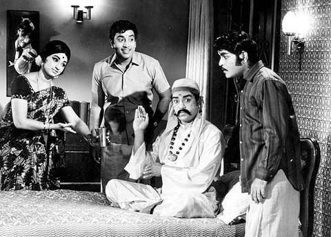 சி(ரி)த்ராலயா 03: பிரிந்த நண்பர்கள்... ஒளிர்ந்த நட்பு!