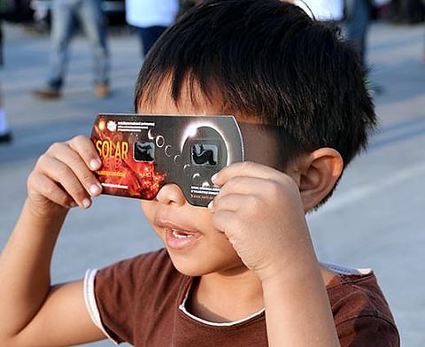 டிங்குவிடம் கேளுங்கள்: புத்தகத்தை எடுத்தால் தூக்கம் வருவது ஏன்?