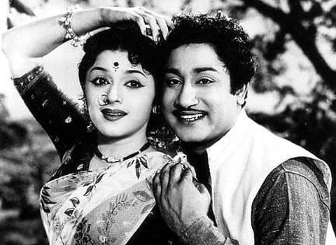 சி(ரி)த்ராலயா 04: அப்பாவையே சிரிக்கவைத்த விகடம்!