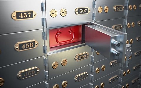 வீட்டு ஆவணங்களை லாக்கரில் வைக்கலாமா?