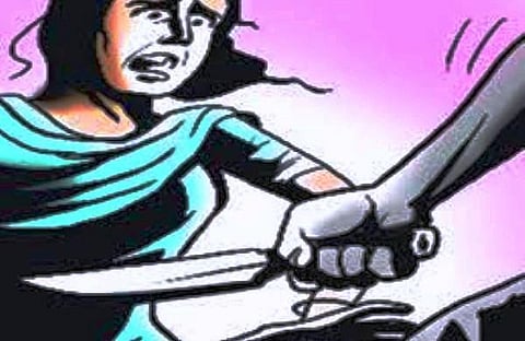 சென்னையில் கொடூரம்: ஐ.டி. பெண் ஊழியரை தாக்கி வழிப்பறி; உயிருக்கு ஆபத்தான நிலையில் மருத்துவமனையில் அனுமதி