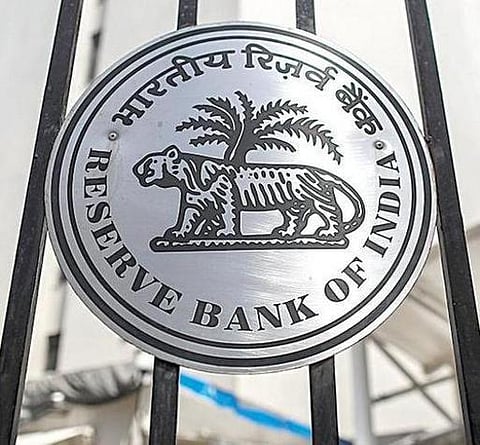 பொதுத்துறை வங்கிகளில் வாராக்கடனுக்கு 70%க்கும் மேல் கார்ப்பரேட்களே பொறுப்பு?