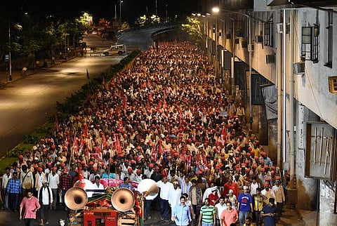 விவசாயிகள் ஏன் போராடுகிறார்கள்?