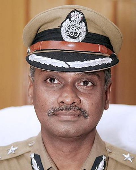 எம்.கே.பி. நகர், கொடுங்கையூர், வியாசர்பாடி காவல் நிலையங்களுக்கு சென்று காவல் ஆணையர் ஆய்வு